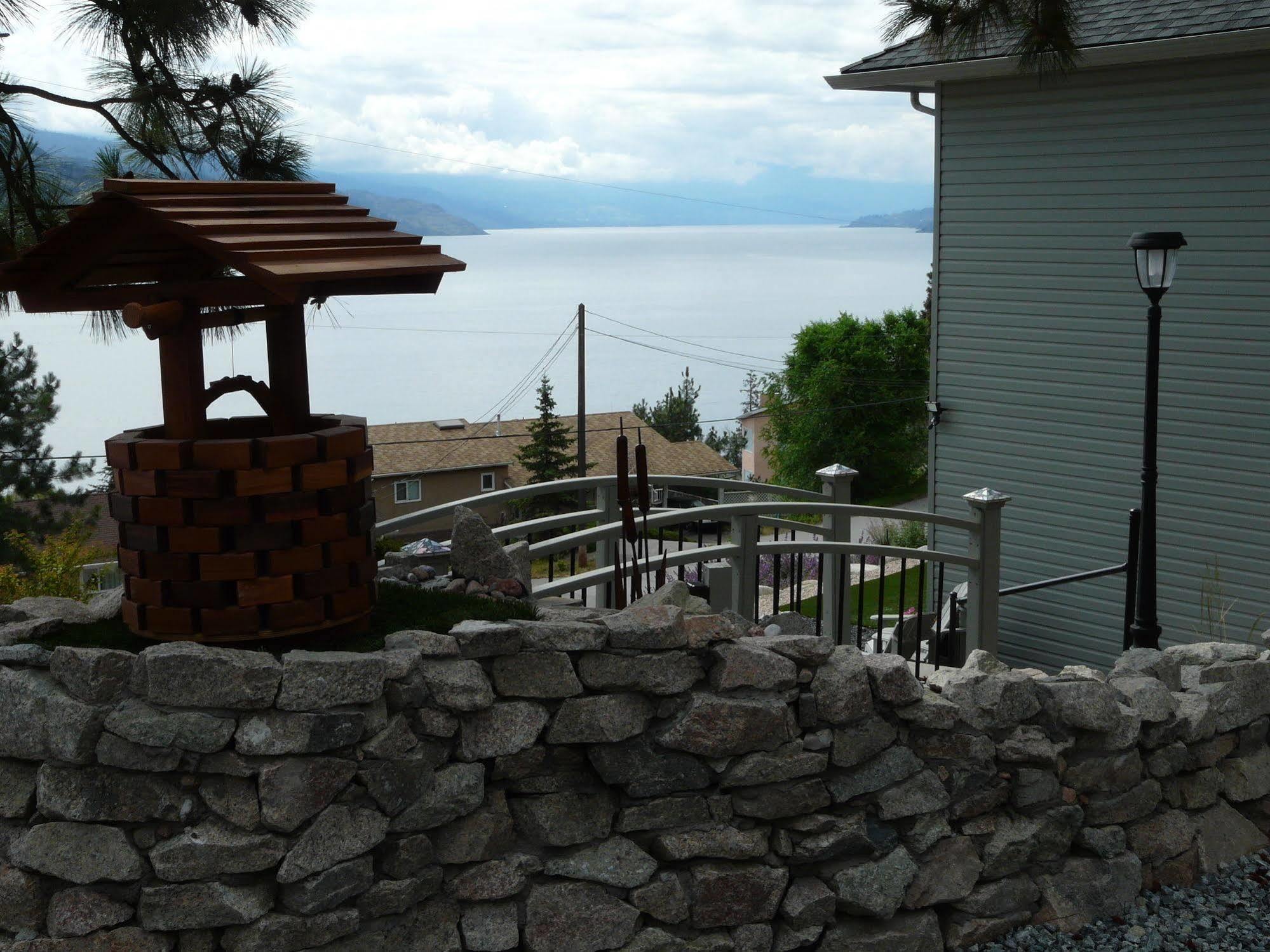 Heartstone B&B Peachland Extérieur photo